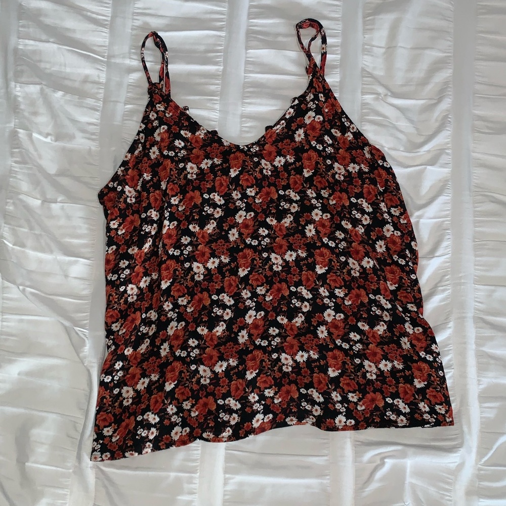 3 for 22! 💎 Forever 21 Floral tank top